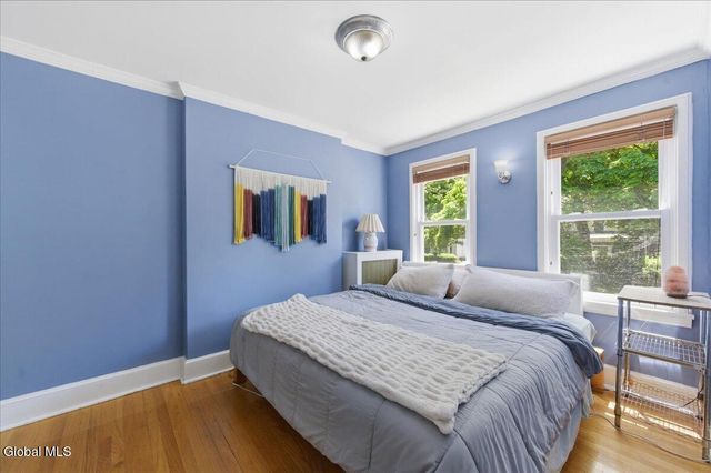 11 Freeman Road, Albany, NY 12208