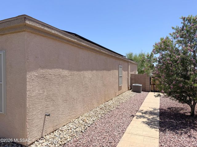 7112 S Victor Drive, Tucson, AZ 85757