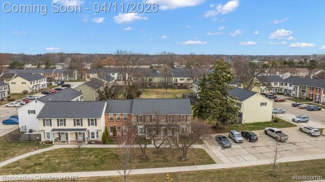 37589 Charter Oaks Blvd, Clinton Charter Township, MI 48036