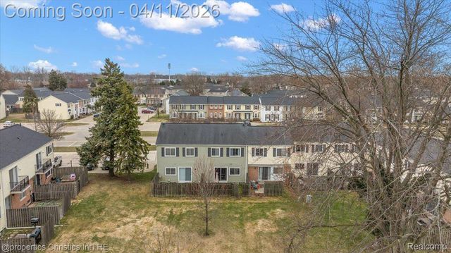 37589 Charter Oaks Blvd, Clinton Charter Township, MI 48036