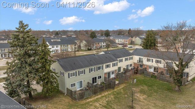 37589 Charter Oaks Blvd, Clinton Charter Township, MI 48036