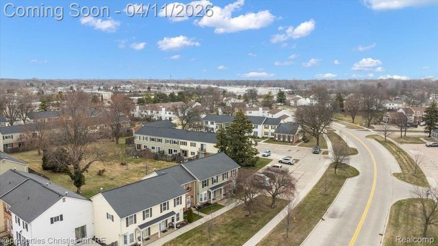 37589 Charter Oaks Blvd, Clinton Charter Township, MI 48036
