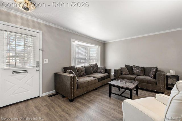 37589 Charter Oaks Blvd, Clinton Charter Township, MI 48036