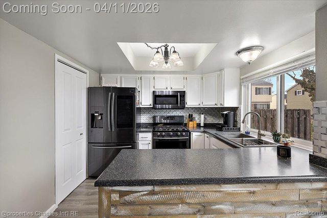 37589 Charter Oaks Blvd, Clinton Charter Township, MI 48036
