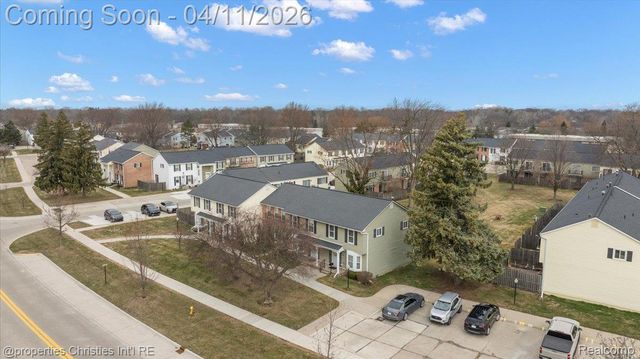 37589 Charter Oaks Blvd, Clinton Charter Township, MI 48036