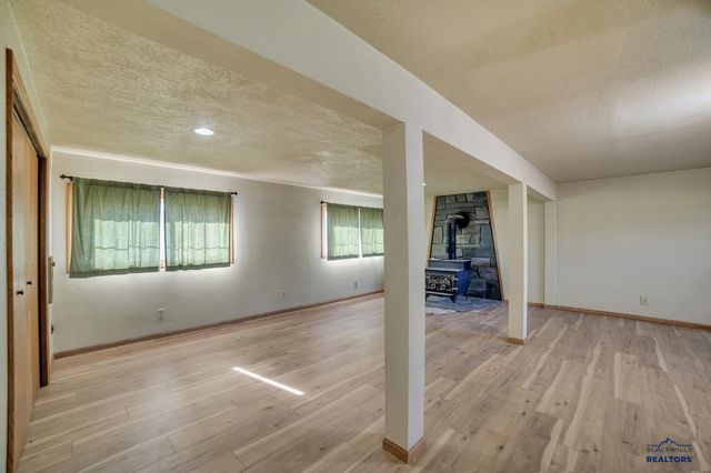 802 ROSILEE LN, Rapid City, SD 57701