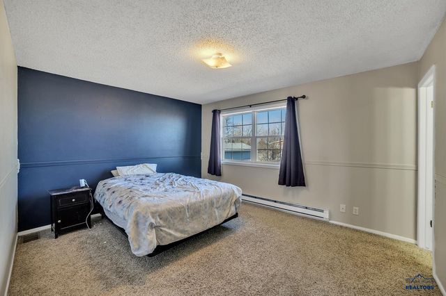 802 ROSILEE LN, Rapid City, SD 57701