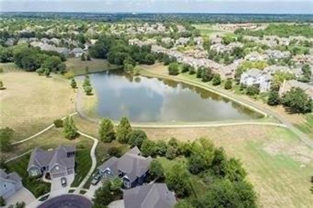 5012 W 163RD Street, Overland Park, KS 66085