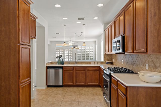 647 Rockledge Court, Frisco, TX 75036