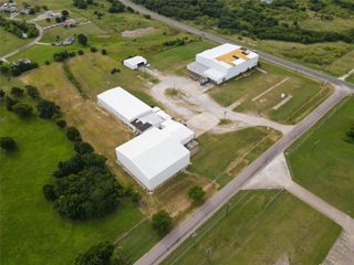 72 Gibbons Road, Southmayd, TX 75092