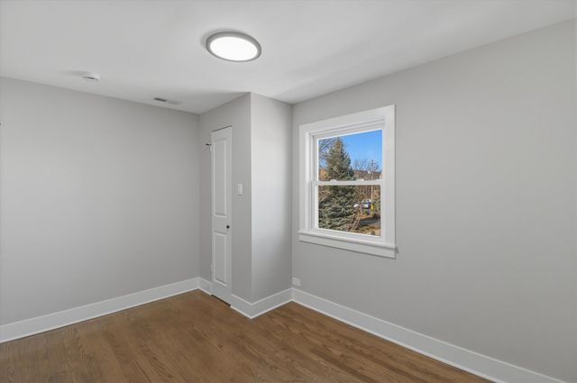 5400 S Nashville Avenue, Chicago, IL 60638