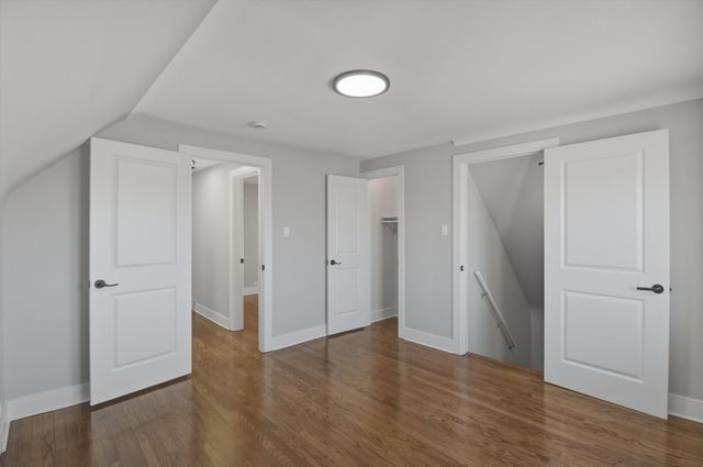 5400 S Nashville Avenue, Chicago, IL 60638