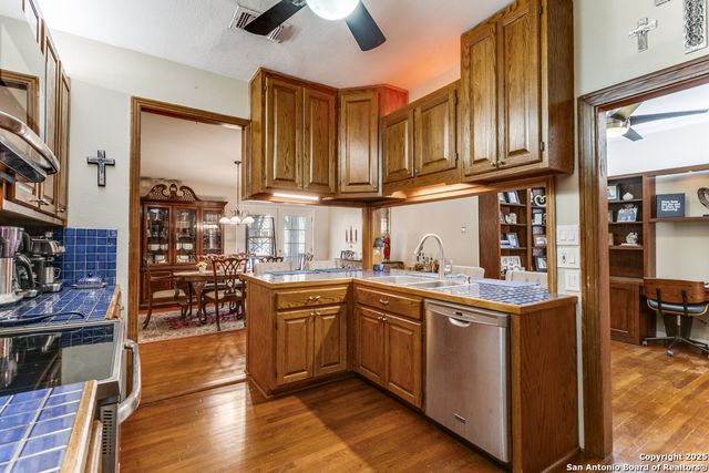 237 Thorain, San Antonio, TX 78212