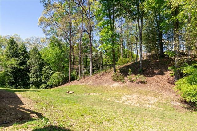 2203 Iron Gate Drive SE, Smyrna, GA 30080
