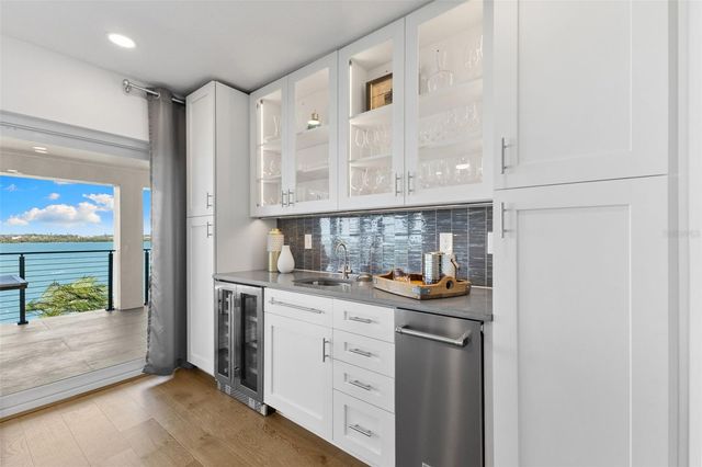 850 BAY POINT DRIVE, Madeira Beach, FL 33708