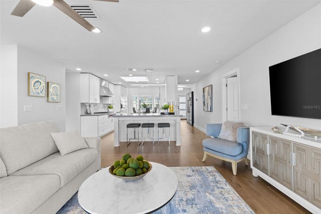 850 BAY POINT DRIVE, Madeira Beach, FL 33708