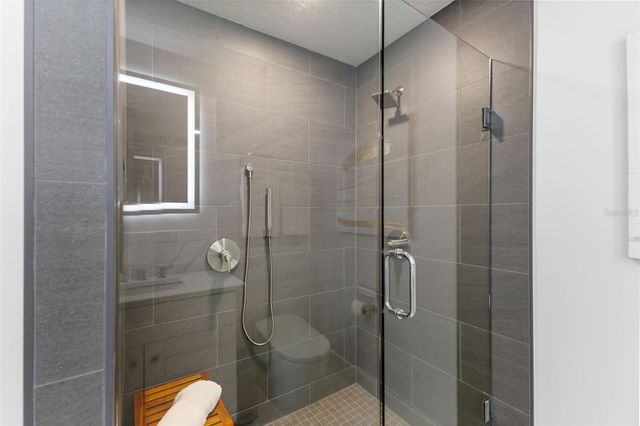 850 BAY POINT DRIVE, Madeira Beach, FL 33708