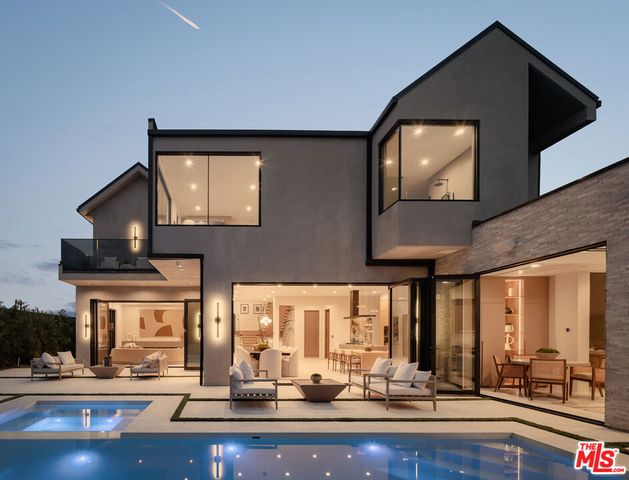 9919 Girla Way, Los Angeles, CA 90064