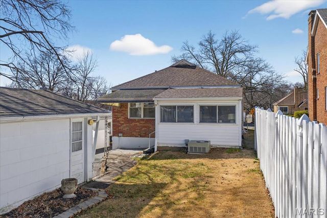 5028 Shrewsbury Avenue, St Louis, MO 63119