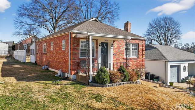 5028 Shrewsbury Avenue, St Louis, MO 63119