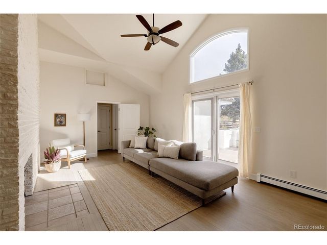 2525 S Jackson St, Denver, CO 80210