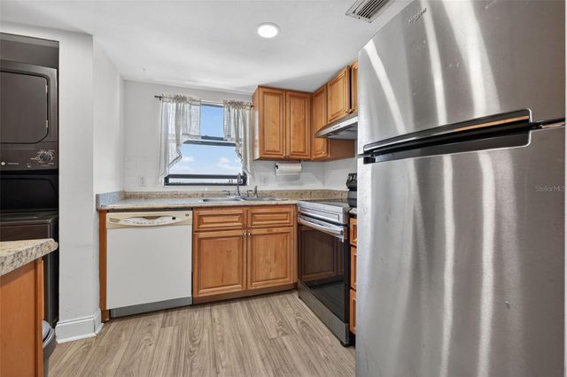 7050 SUNSET DRIVE S 601, South Pasadena, FL 33707