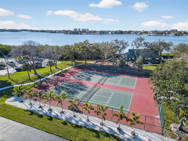 7050 SUNSET DRIVE S 601, South Pasadena, FL 33707