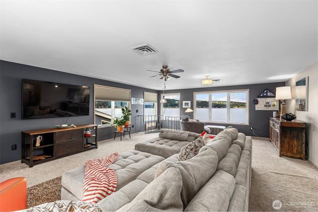 2941 Erlands Beach Loop NW, Bremerton, WA 98312