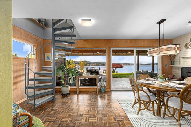 2941 Erlands Beach Loop NW, Bremerton, WA 98312