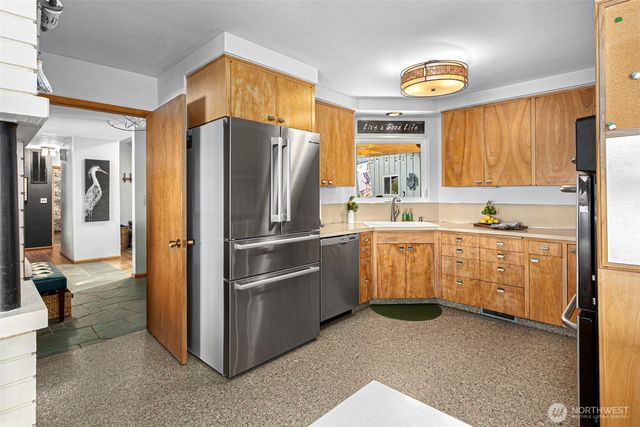 2941 Erlands Beach Loop NW, Bremerton, WA 98312