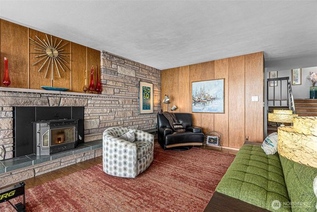 2941 Erlands Beach Loop NW, Bremerton, WA 98312