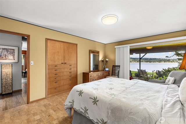 2941 Erlands Beach Loop NW, Bremerton, WA 98312