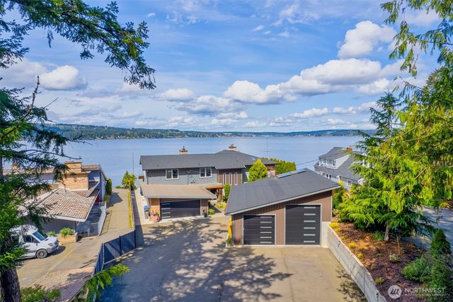 2941 Erlands Beach Loop NW, Bremerton, WA 98312