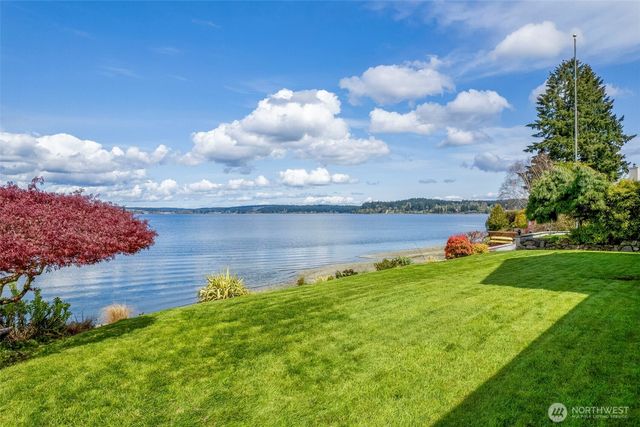 2941 Erlands Beach Loop NW, Bremerton, WA 98312
