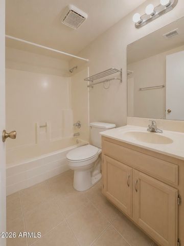 1927 E HAMPTON Avenue 203, Mesa, AZ 85204