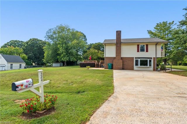 324 Heatherford Drive, Lewisville, NC 27023