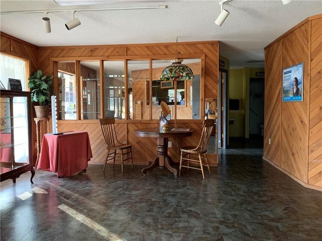 5504 SHREVEPORT Highway, Pineville, LA 71360
