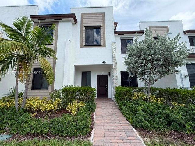 519 NE 208th Terrace, Miami, FL 33179