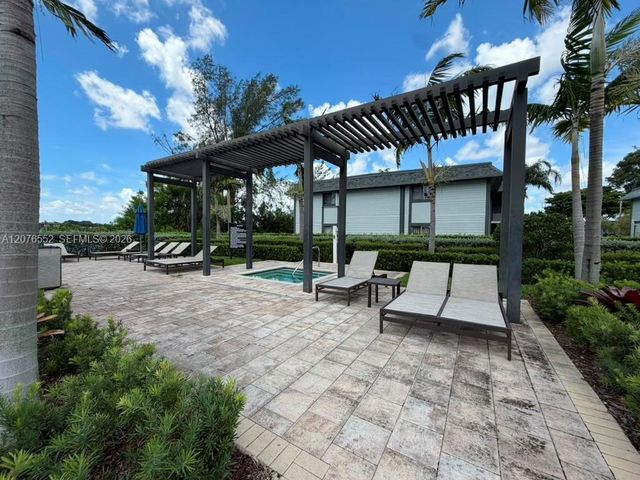 519 NE 208th Terrace, Miami, FL 33179