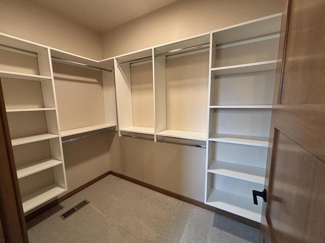 W6538 BREEZY WAY, Appleton, WI 54915
