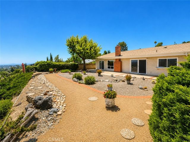 23707 Sandalwood, West Hills, CA 91307