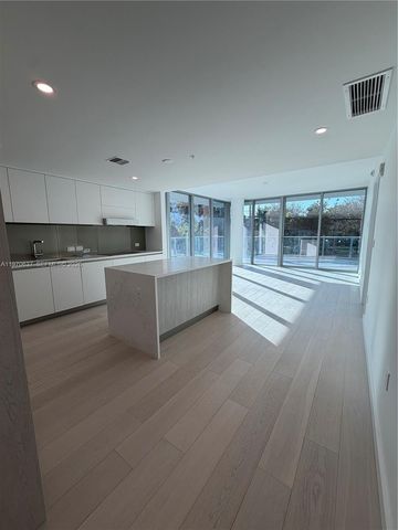 9201 E BAY HARBOR DRIVE 202, Bay Harbor Islands, FL 33154