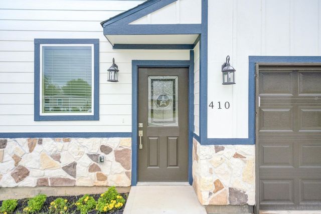 410 N 4th Street, Beasley, TX 77417