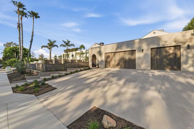 8341 La Jolla Scenic Drive N, La Jolla, CA 92037