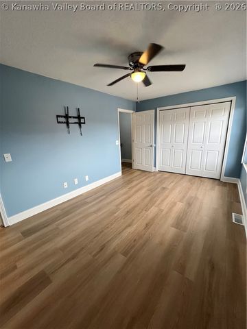 5 Downing Street, Charleston, WV 25301