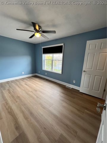 5 Downing Street, Charleston, WV 25301