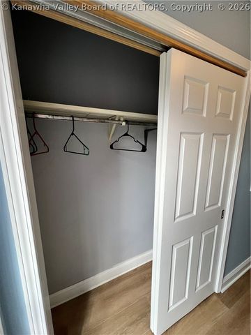 5 Downing Street, Charleston, WV 25301