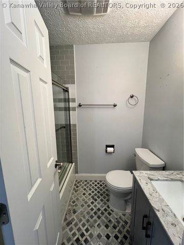 5 Downing Street, Charleston, WV 25301