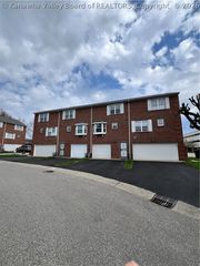 5 Downing Street, Charleston, WV 25301