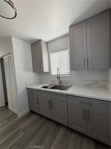 1610 W Civic Center, Santa Ana, CA 92703